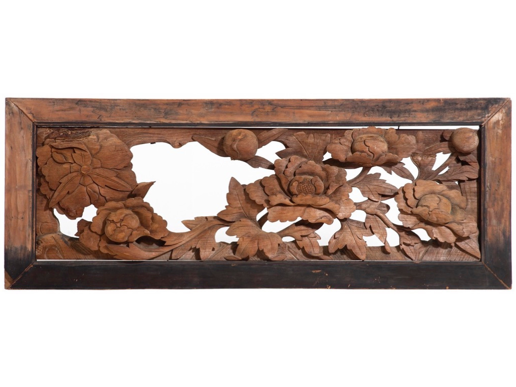 Peony Botan Temple Ranma: Early Shōwa Carved Transom from Niigata (牡丹欄間・昭和初期)